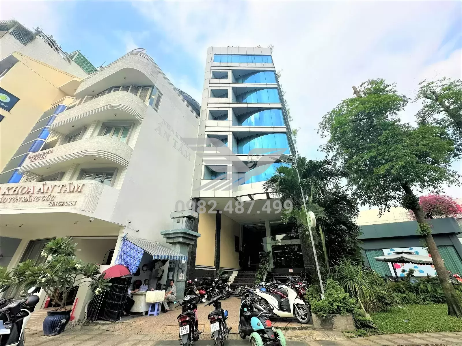 Bách Việt Building – 65 Trần Quốc Hoàn, Phường Tân Sơn Nhất