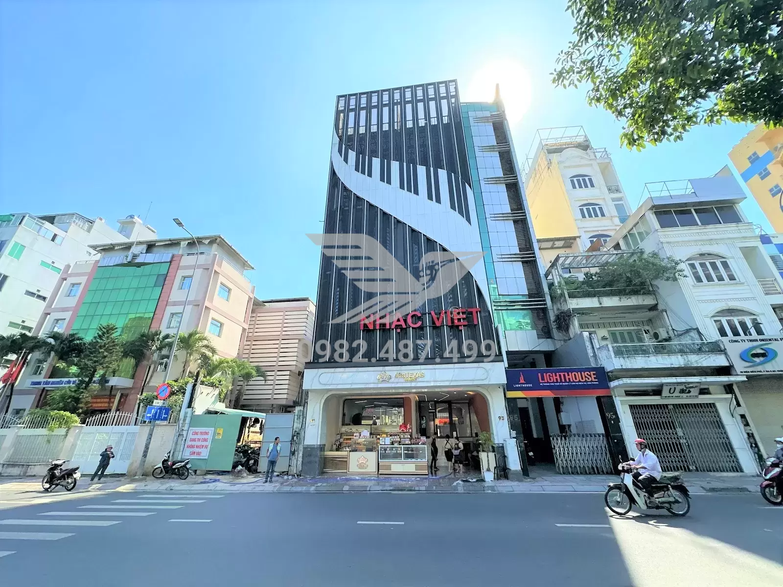Cao ốc Nhạc Việt – 91-93 Điện Biên Phủ, Phường Tân Định