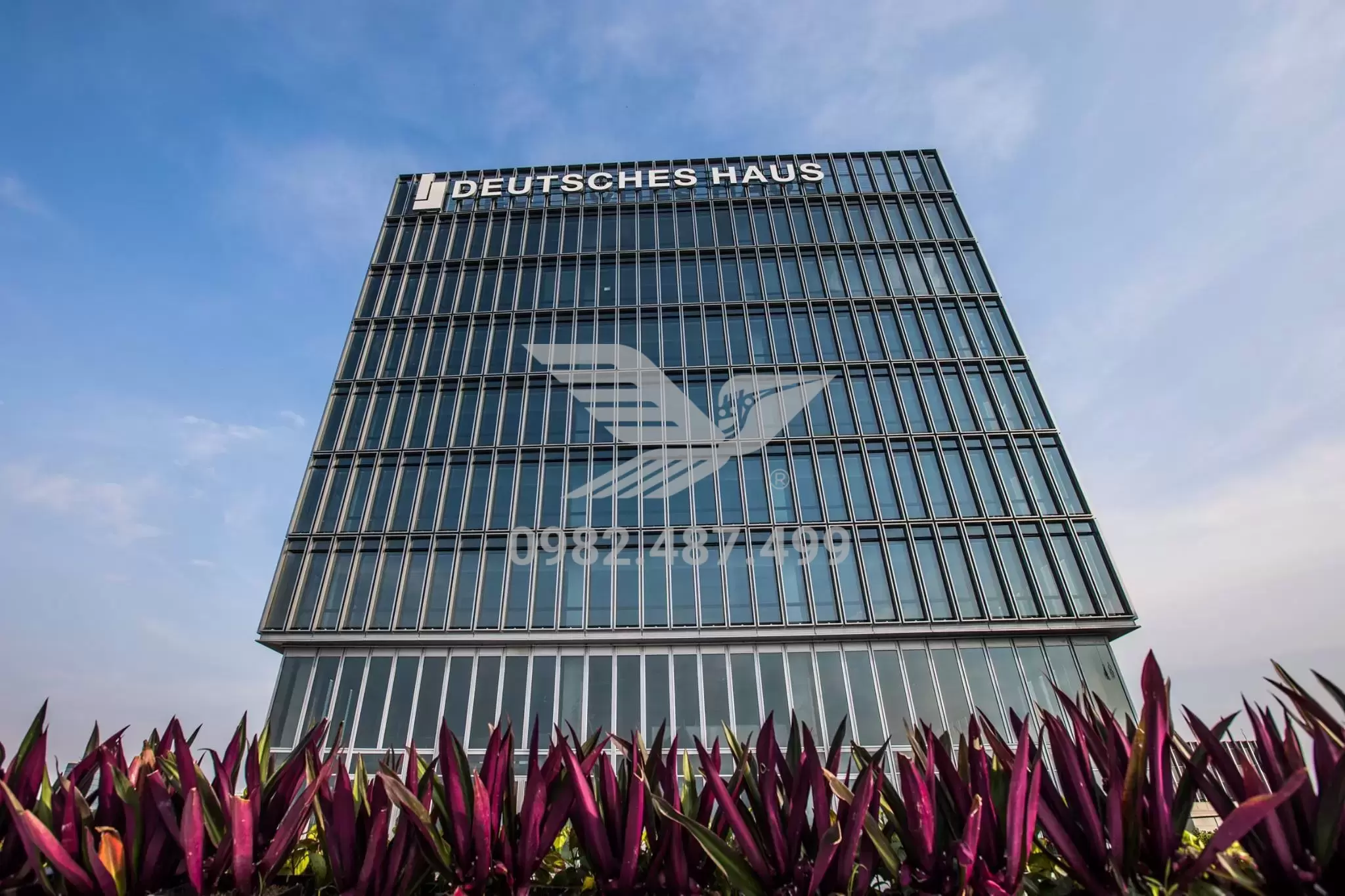 van-phong-hang-a-deutsches-haus-lacvietrealty.com-05