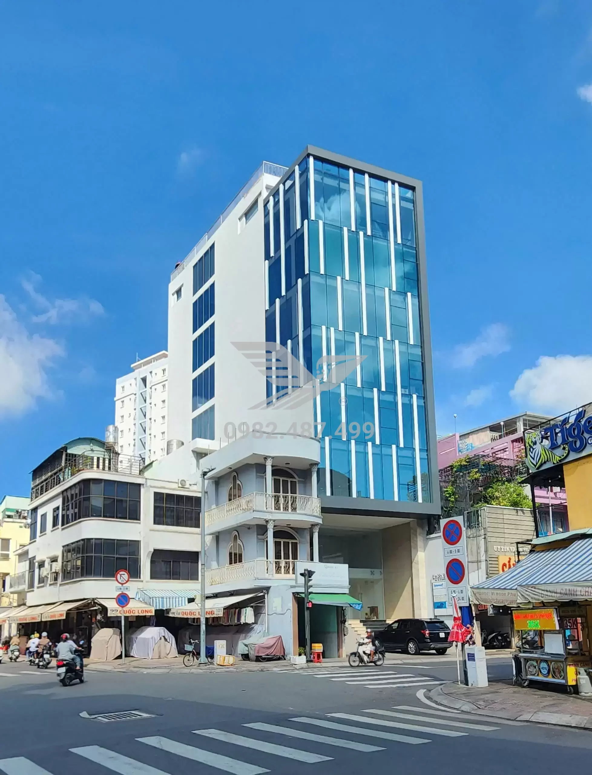E.Working Building – 103A-105-107 Nguyễn Thông, TP.HCM