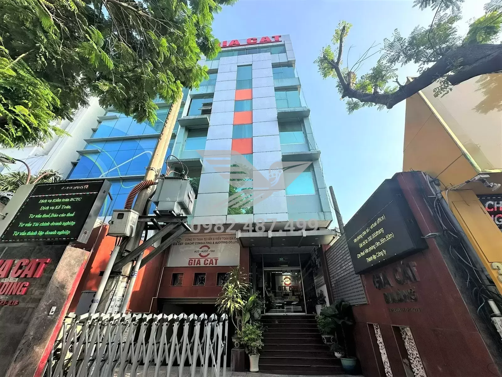 Tòa nhà Gia Cát Building – 316 Lê Văn Sỹ, Phường Tân Sơn Hòa