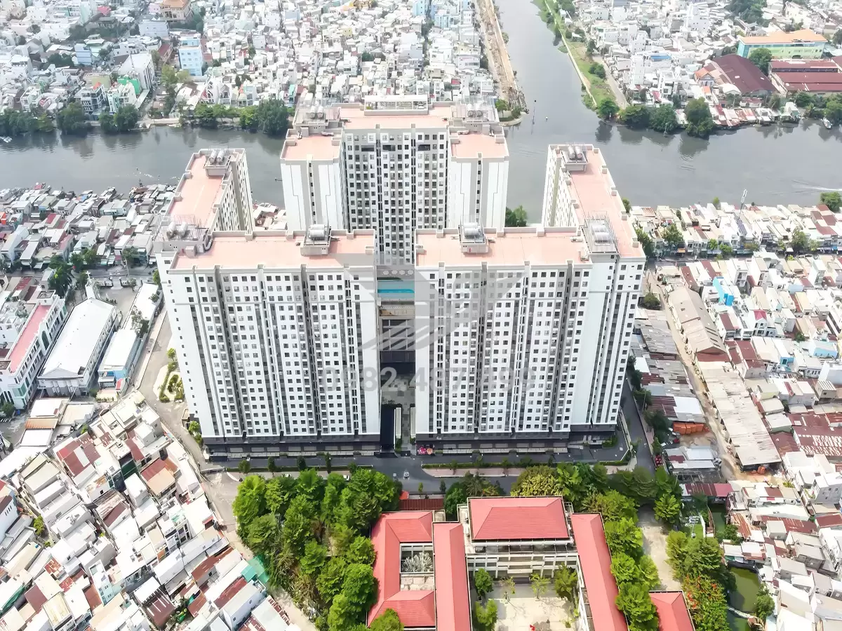 Green River Building – 2225 Phạm Thế Hiển, Phường Bình Đông
