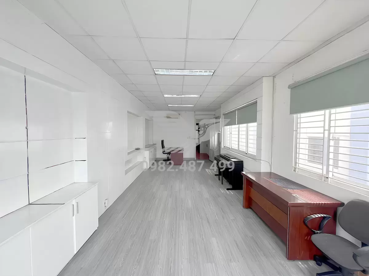 Tòa nhà 212 Khánh Hội – Phường Khánh Hội, TP. HCM