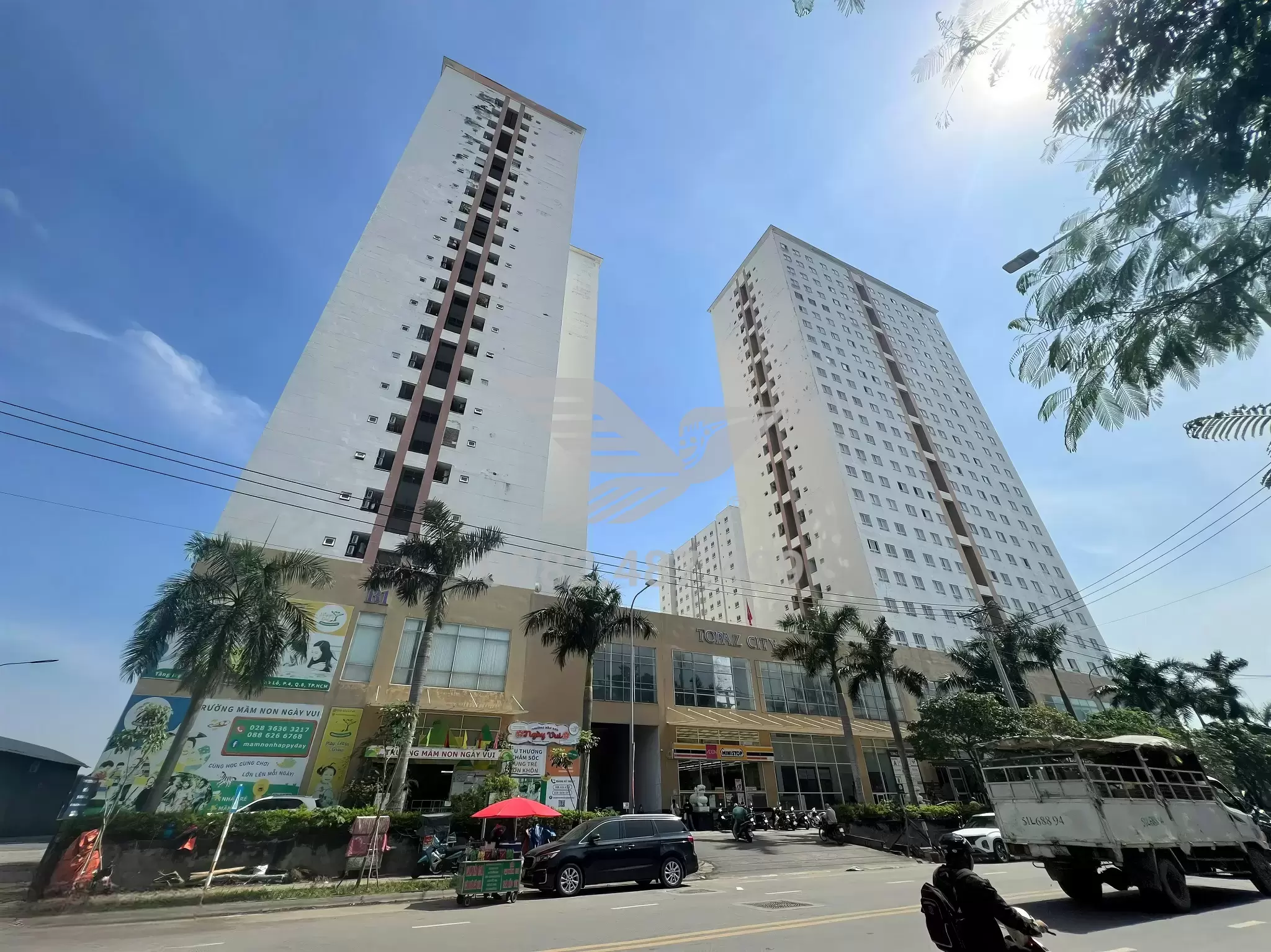 Tòa nhà Topaz City – 39 Cao Lỗ, Phường Chánh Hưng, TP. HCM