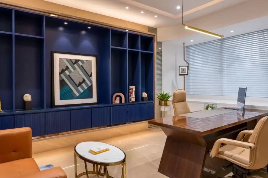 giam-doc-tay-tu-trach